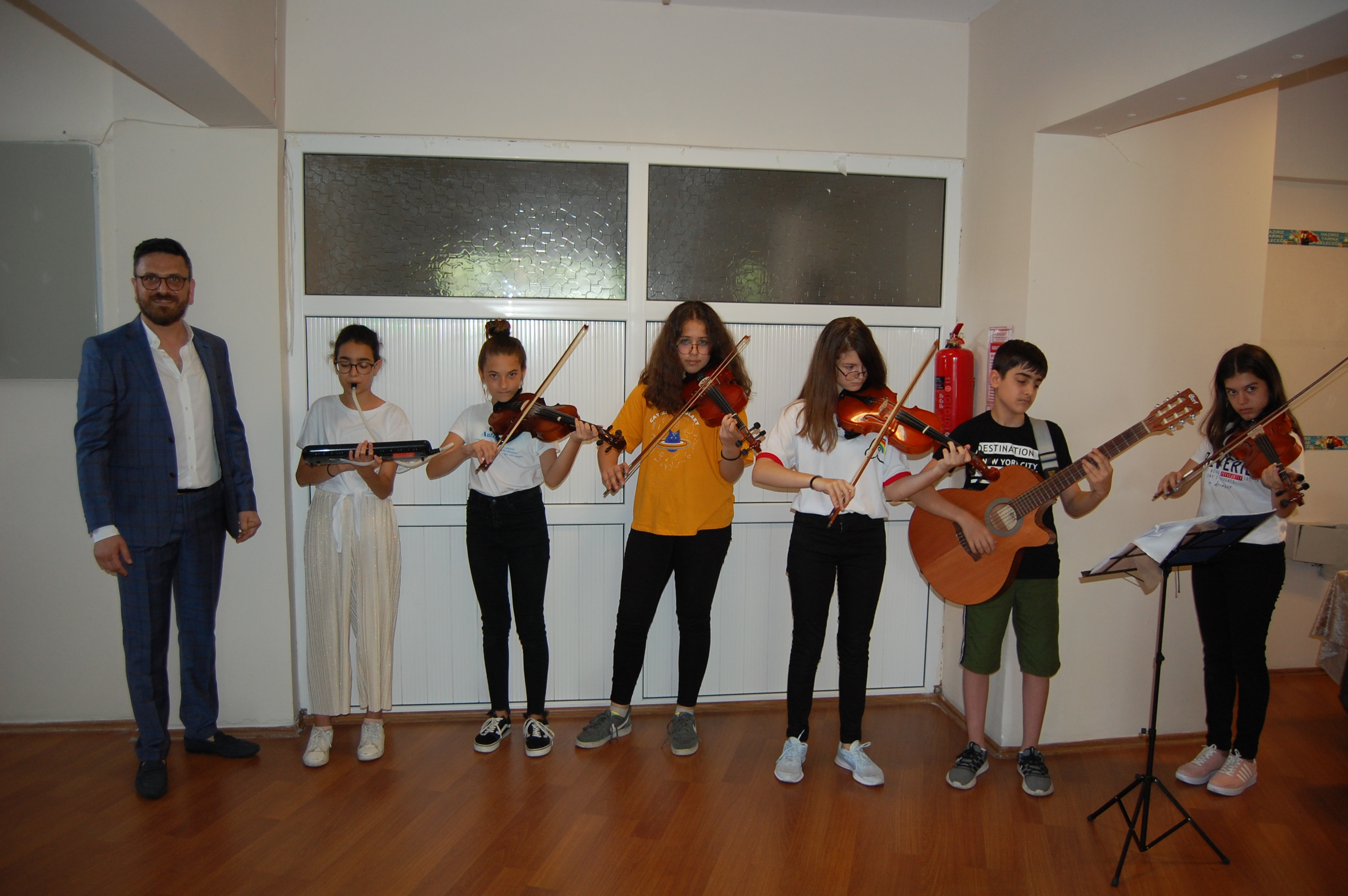 Bandırma Evrensel Müzik Akademi hocası Evren BARDAKÇI tarafından organize edilen