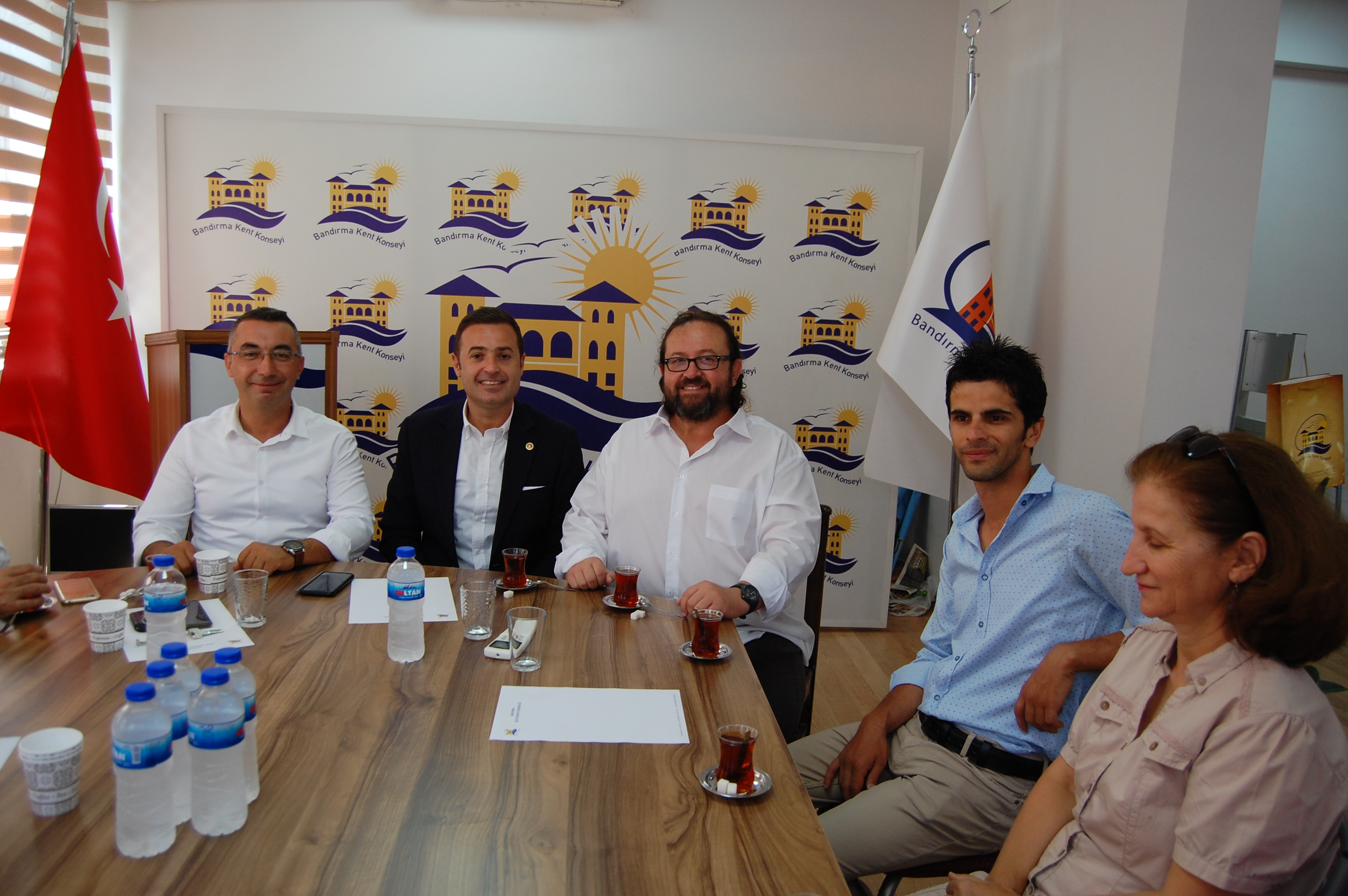 CHP Balıkesir Milletvekili Ahmet Akın ve CHP Bandırma İlçe Yönetimi,