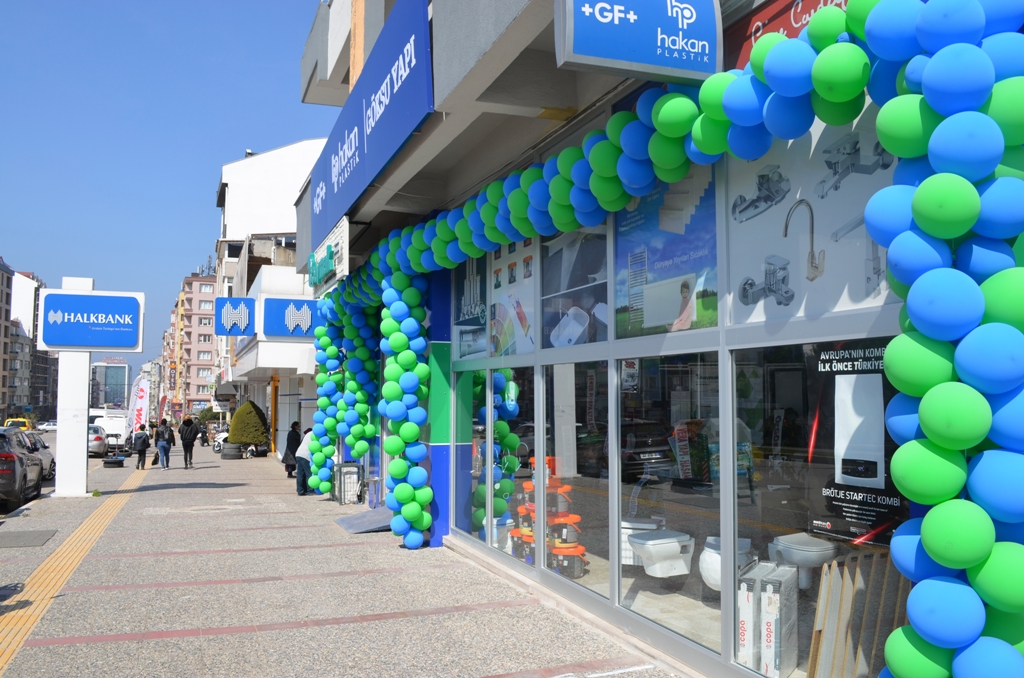 Bandırma Göksu Yapı Market Atatürk Caddesi No:279 Liman AVM karşısında