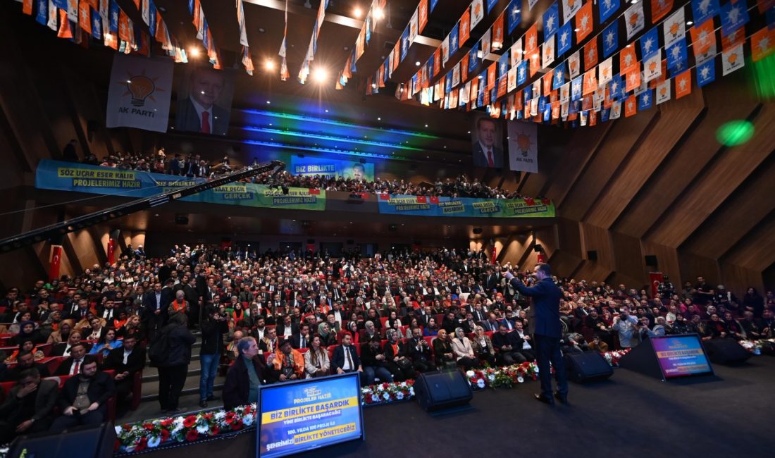 Cumhuriyet’in 100’üncü yılında 100 yeni projeyi açıklayan Büyükşehir Belediye Başkanı
