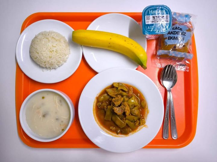 Bandırma Kent Lokantası'nın menüsü vatandaşlar tarafından merak ediliyor. 50 TL'ye