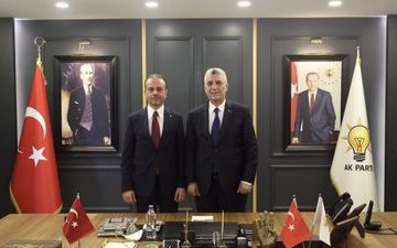 AK Parti heyeti, Adana ilini ziyaret ederek İl Başkanlığı’na önemli