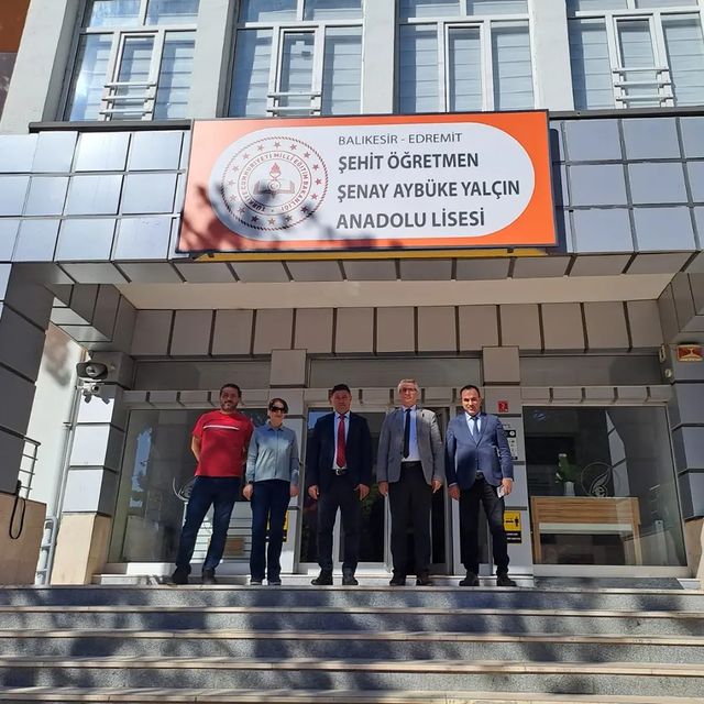 Edremit İlçe Milli Eğitim Müdürü Yaşar Ciğer, Şube Müdürü Barış