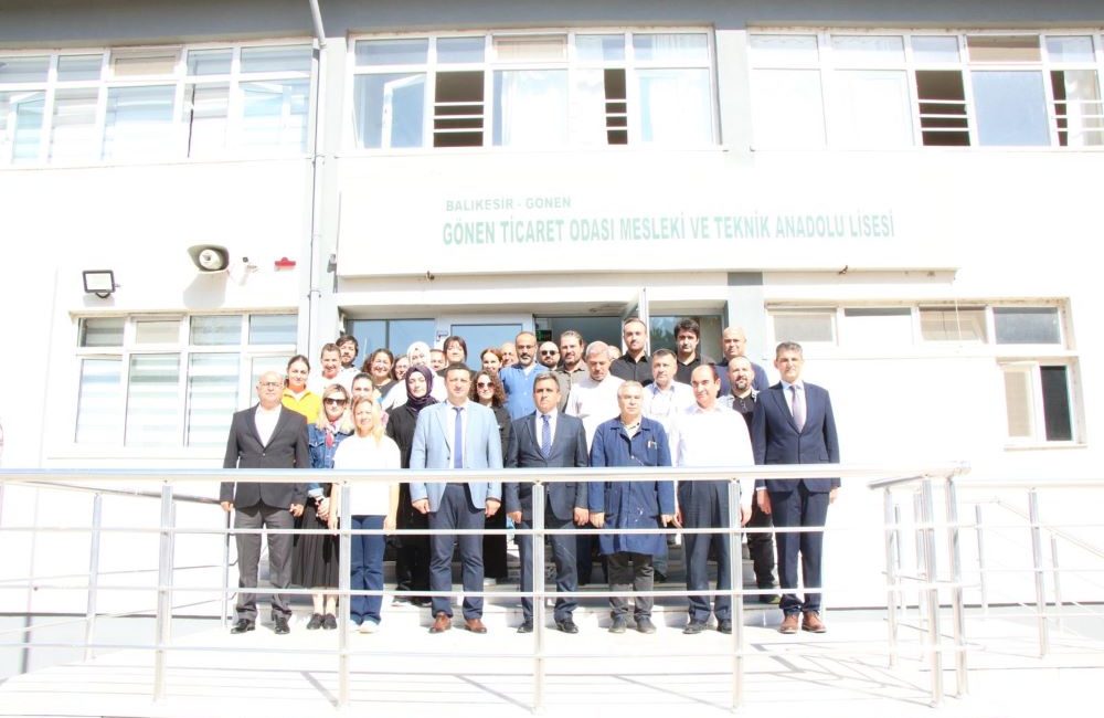 İlçe Kaymakamımız Ahmet ALTINTAŞ ve İlçe Milli Eğitim Müdürü Sezai