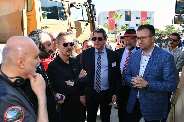 Mersin’e gerçekleştirdiği ziyarette Başkan Haluk Görgün, Koluman Otomotiv firmasını ziyaret