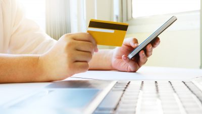 Son yıllarda giderek artan çevrimiçi alışveriş ortamlarında tüketiciyi korumak için