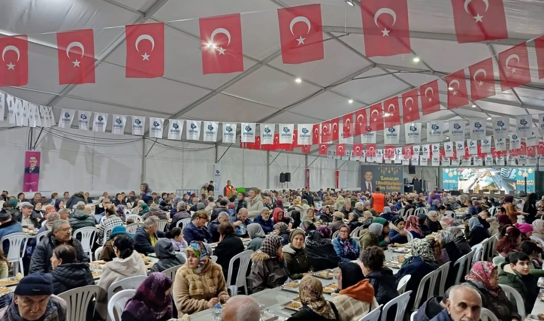 Bandırma Belediyesi İftar Sofrası Misafirlerini Ağırladı Bandırma Belediyesi, Ramazan ayında