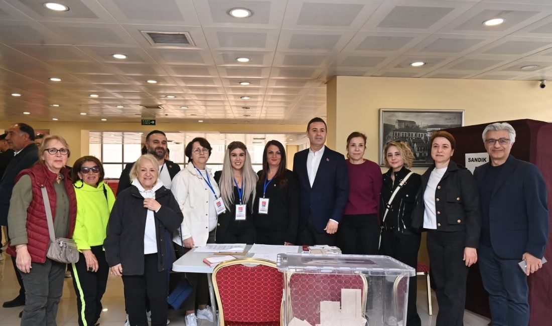 Balıkesir’de Demokrasiye Katılım CHP’nin cumhurbaşkanlığı adayını belirlemek amacıyla düzenlediği ön