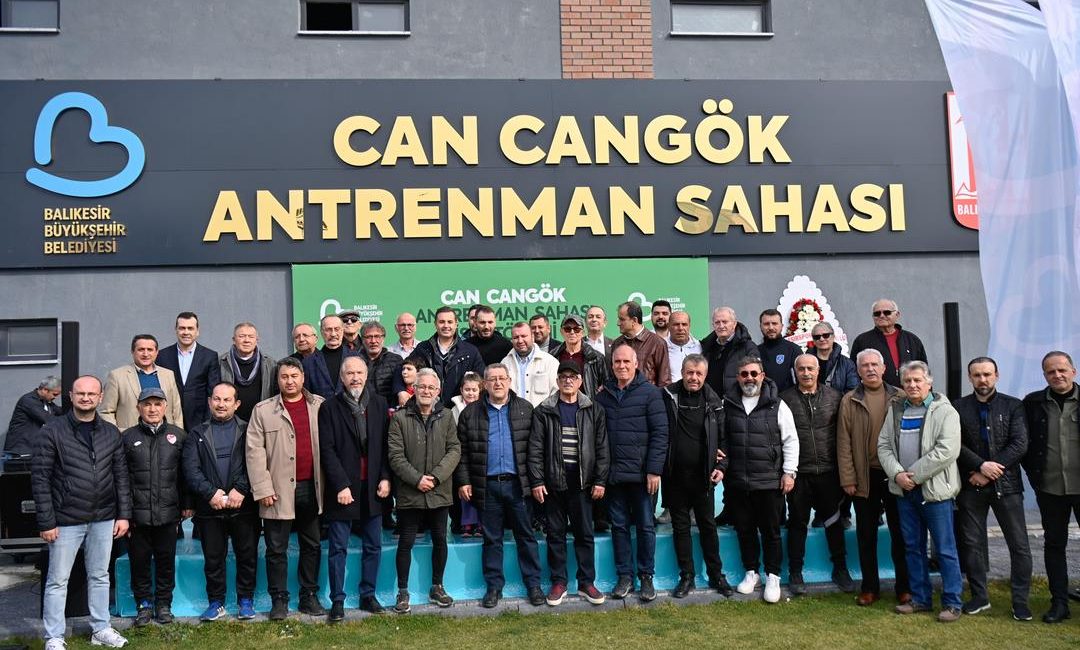 Balıkesirspor’un unutulmaz isimlerinden Can Cangök’ün adı, Balıkesir’deki bir antrenman sahasına