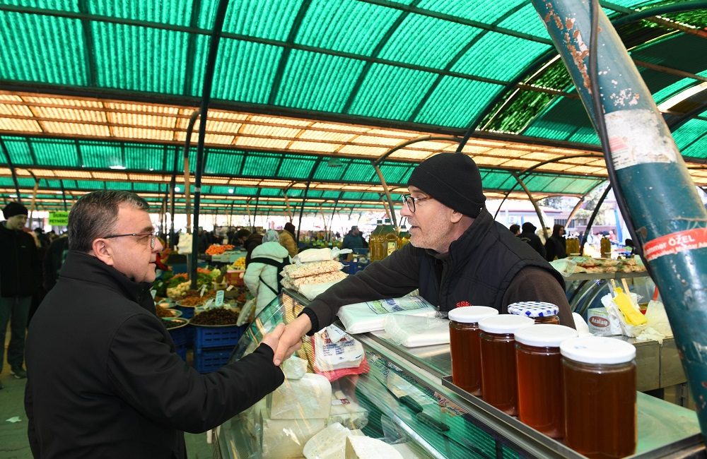 Altıeylül Belediyesi Başkanı Şehirli, Ramazan Ayında Vatandaşlarla Buluşuyor Balıkesir’in Altıeylül