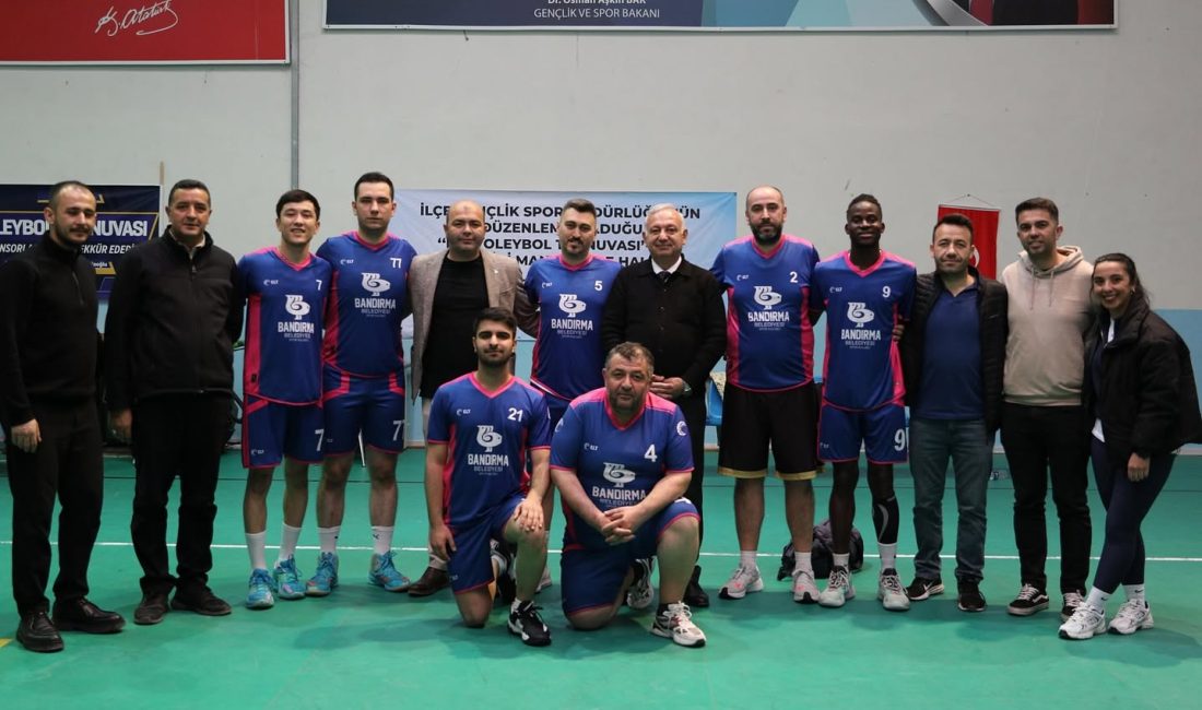 Manyas’ta Çeltik Voleybol Turnuvası Tamamlandı Bandırma Belediyesi Erkek Voleybol Takımı,