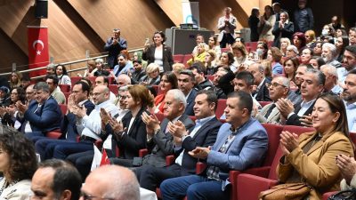 15 Nisan Dünya Sanat Günü’nde Avlu Kongre ve Kültür Merkezi’nde