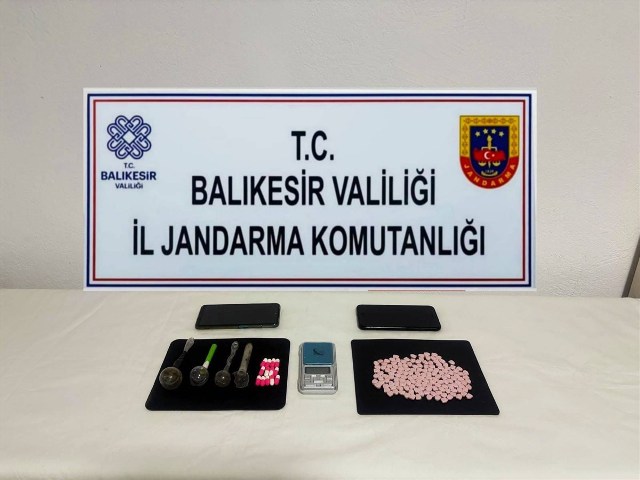 Balıkesir Altıeylül’de Büyük Uyuşturucu Operasyonu Balıkesir İl Jandarma Komutanlığı, Altıeylül