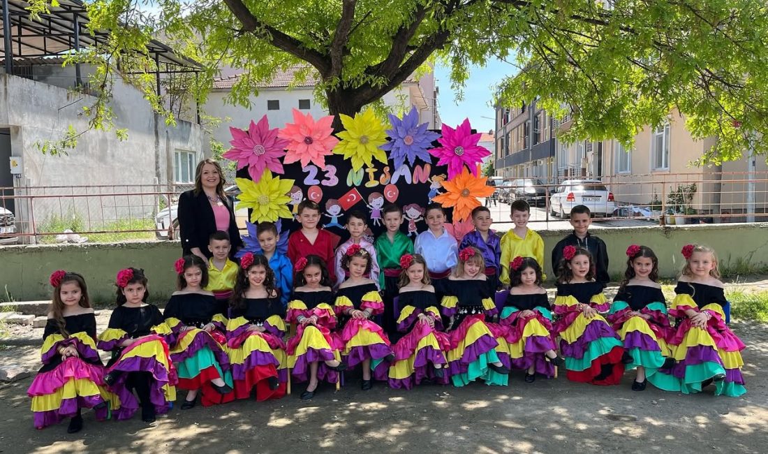 Gönen’de Minik Kalpler 23 Nisan Sevinciyle Doldu Taştı Gönen’de 23