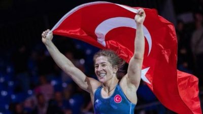 Avrupa Güreş Şampiyonası’ndan Başarıyla Dönüş Balıkesir’in gururu güreşçi Yasemin Adar