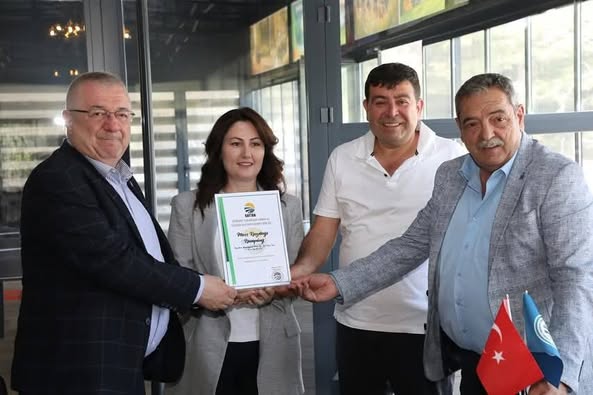 Edremit’te Doğayla İç İçe Temizlik Programı Gerçekleştirildi Edremit Belediye Başkanı