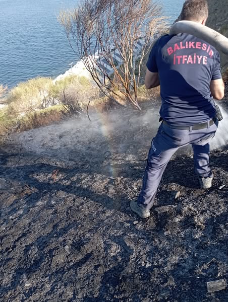 Marmara Adası’nda sabah saatlerinde Çınarlı Mahallesi liman mevkiinde bir arazi