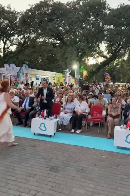 Balıkesir’de Aromaterapi Festivali açılış töreni düzenlendi. Balıkesir Büyükşehir Belediye Başkanı