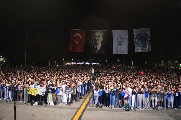 Gönen, Kurtuluş Bayramı öncesinde şenlik haftasına girdi. İlçede düzenlenecek etkinlikler