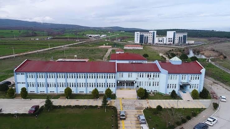 Gönen, tercih sonuçlarına göre ilçede okumaya hak kazanan üniversite öğrencileri