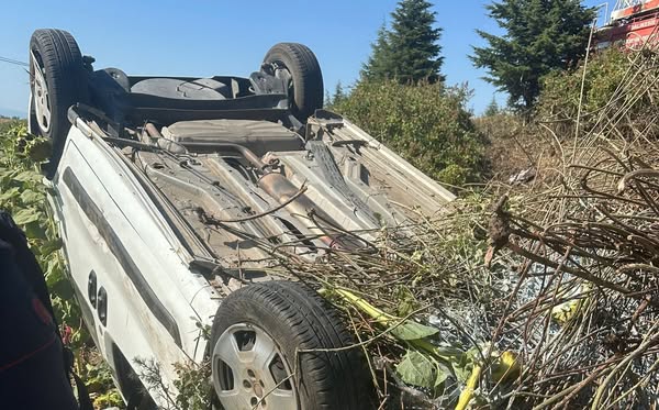 Bandırma Susurluk karayolunda meydana gelen bir kaza, trafiği olumsuz etkiledi.