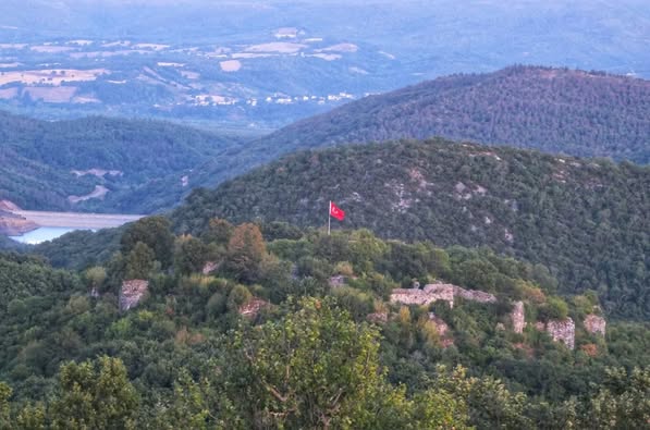 Balıkesir’in Gönen ilçesi Alacaoluk köyünden, çekilmiş görüntüler paylaşıldı. Gönen’den herkese