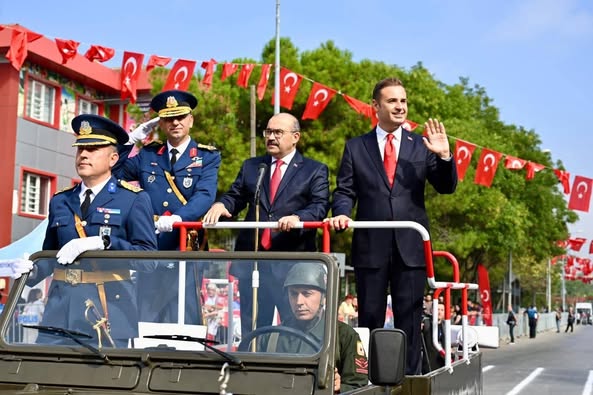Balıkesir’de 30 Ağustos Zafer Bayramı, coşkuyla kutlandı. Balıkesir Valiliği tarafından