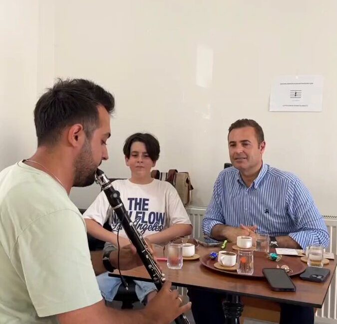 Balıkesir Büyükşehir Belediyesi Konservatuvarı, gençlerin müzikle olan bağlarını güçlendirerek geleceğe