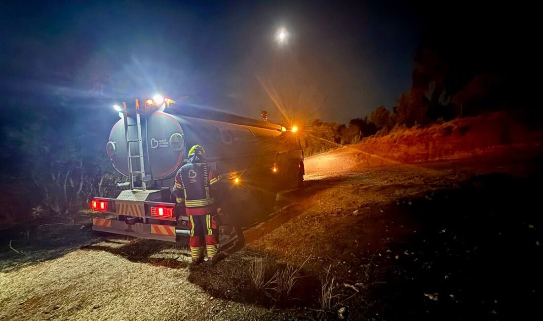 Balıkesir Büyükşehir Belediyesi, Çanakkale’de devam eden yangın söndürme çalışmalarına destek