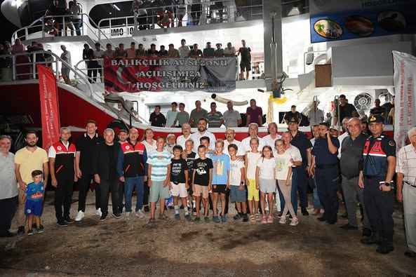 Balıkesir’de 2025 2026 Su Ürünleri Av Sezonu, düzenlenen törenle başladı.