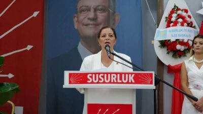 Susurluk ilçesi, kongresini tamamladı. Sema Acar, yeniden İlçe Başkanı olarak