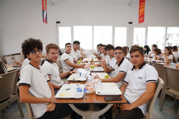 Ayvalık’ta 1700 öğrencinin yararlandığı Öğrenci Kent Lokantaları, bu dönem de