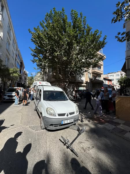 Erdek’te Scooter Kazası: Faciadan Dönüldü Erdek‘te bugün meydana gelen bir