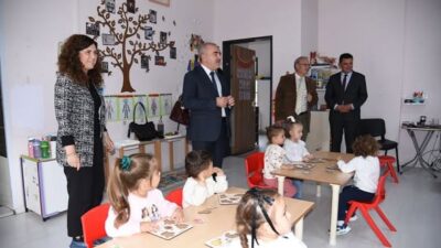 Balıkesir’de İl Müdüründen Anaokulu Öğrencilerine Sürpriz Ziyaret Balıkesir’de bir il