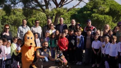 Ayvalık Belediyesi, 4 Ekim Dünya Hayvanları Koruma Günü dolayısıyla vatandaşlara