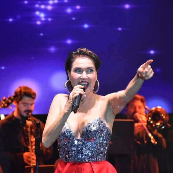 Binlerce Kişi Cumhuriyet Coşkusunda Buluştu Cumhuriyet’imizin 102. yıldönümü, Balıkesir’in Edremit