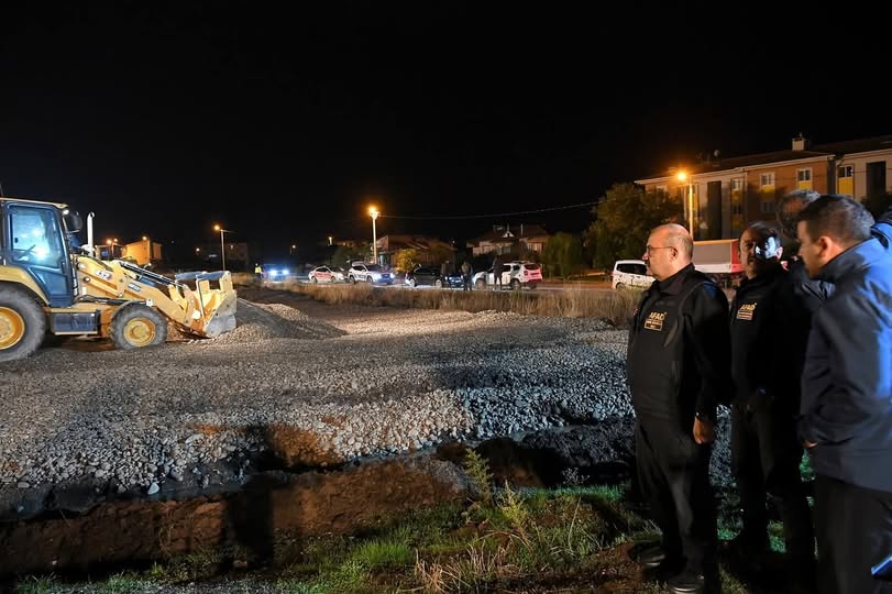 Sındırgı’da Deprem Sonrası Normalleşme Çalışmaları Yerinde Denetlendi Vali Ustaoğlu ve AFAD Başkanı Pehlivan, Deprem Bölgesinde İncelemelerde Bulundu