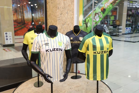 Edremitspor’un Taraftar Mağazası AVM’de Açıldı Balıkesir’in Edremit ilçesinin Bölgesel Amatör