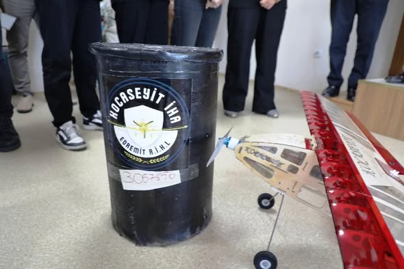 Edremit’te Başarıya Ödül Edremit Belediyesi, ilçe genelinde düzenlenen çeşitli yarışmalarda