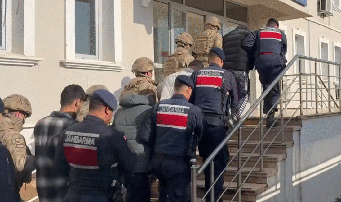 İçişleri Bakanı Ali Yerlikaya, jandarma ekiplerinin 23 ilde yasa dışı