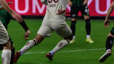 Deplasmanda Sakaryaspor’a konuk olan temsilcimiz Bandırmaspor, son dakikalarda bulduğu golle