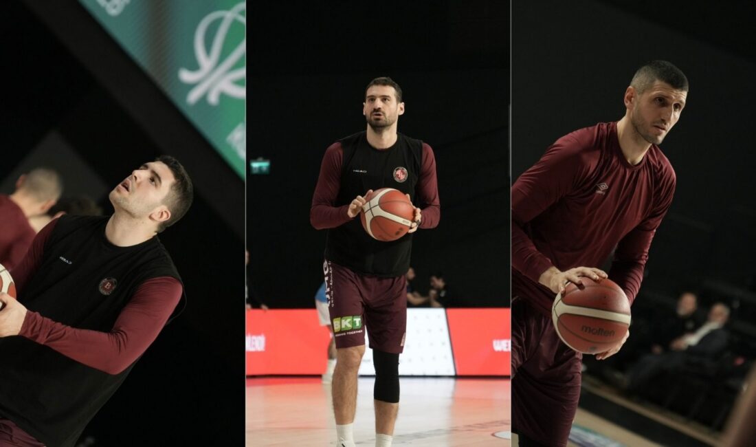 Türkiye Basketbol Ligi 20. hafta mücadelesinde Parmoss Otel Bandırma Bordo