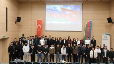 Balıkesir Üniversitesi'nde düzenlenen Hocalı Katliamı anma programına katılarak uluslararası dayanışmayı