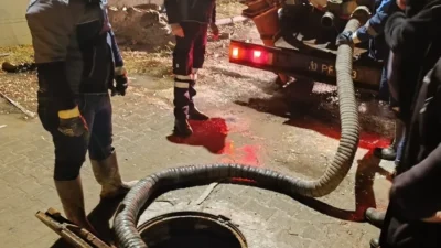 Manyas ilçesinde meydana gelen su baskınlarının ardından tahliye çalışmaları hızla