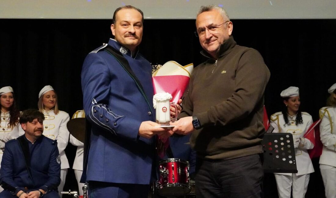Cumhuriyet Kadınları Bandosu'nun 1. yıl dönümünü ve Bursa Büyükşehir Belediyesi