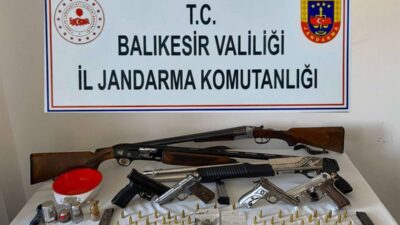 Jandarma, bir haftalık operasyonlarda 12 şüpheliyi yakaladı ve çok sayıda