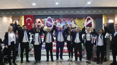 Bandırma Berberler ve Kuaförler Esnaf Odası'nda Birol Kukudas başkan seçildi.