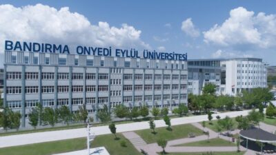 Bandırma Onyedi Eylül Üniversitesi, YÖKAK'tan 5 yıllık tam akreditasyon aldı.