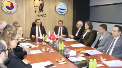 Bandırma'da denetimli serbestlik kapsamındaki çalışmaların değerlendirildiği koruma kurulu toplantısına katılın.