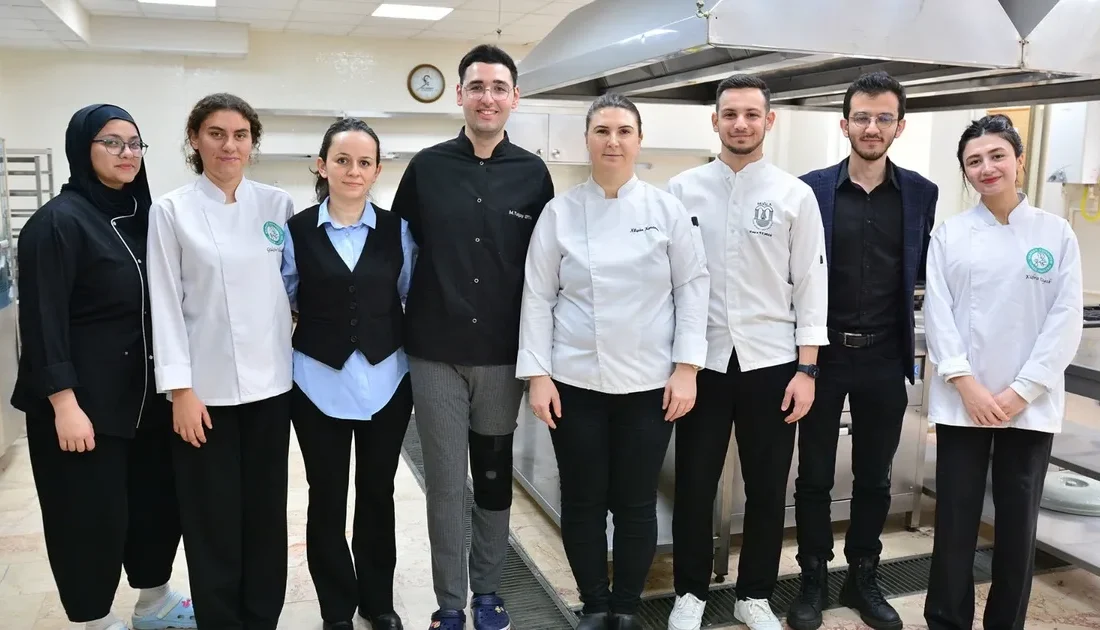 Balıkesir Üniversitesi Gastronomi ve Mutfak Sanatları öğrencileri, Ramazan boyunca iftarlar
